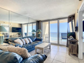 Beachfront Condo - Pool, BBQ & Steps from Flagler Ave